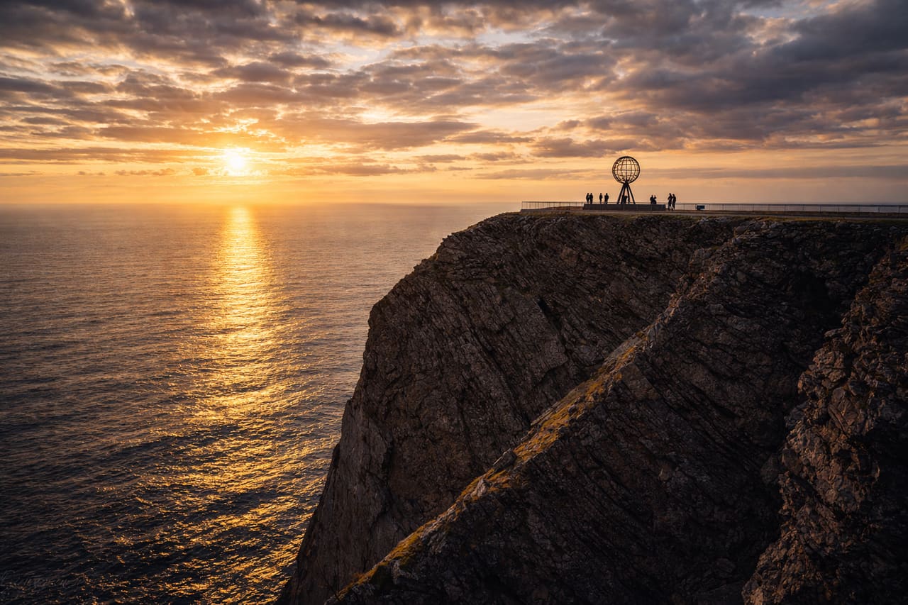 Scogliera di Capo Nord sull’Oceano Artico – il confine d’Europa in Norvegia
