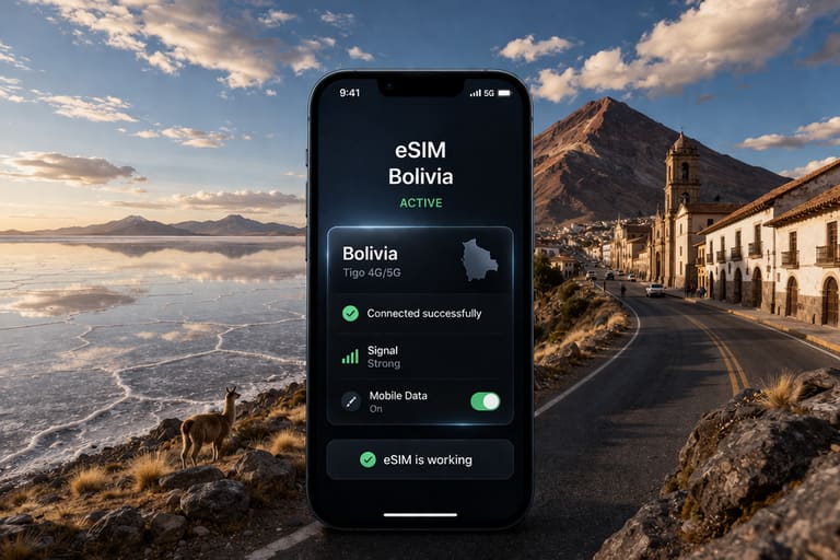 Смартфон с активной eSIM и работающим мобильным интернетом на фоне солончака, горного пейзажа и атмосферы путешествия по Боливии.